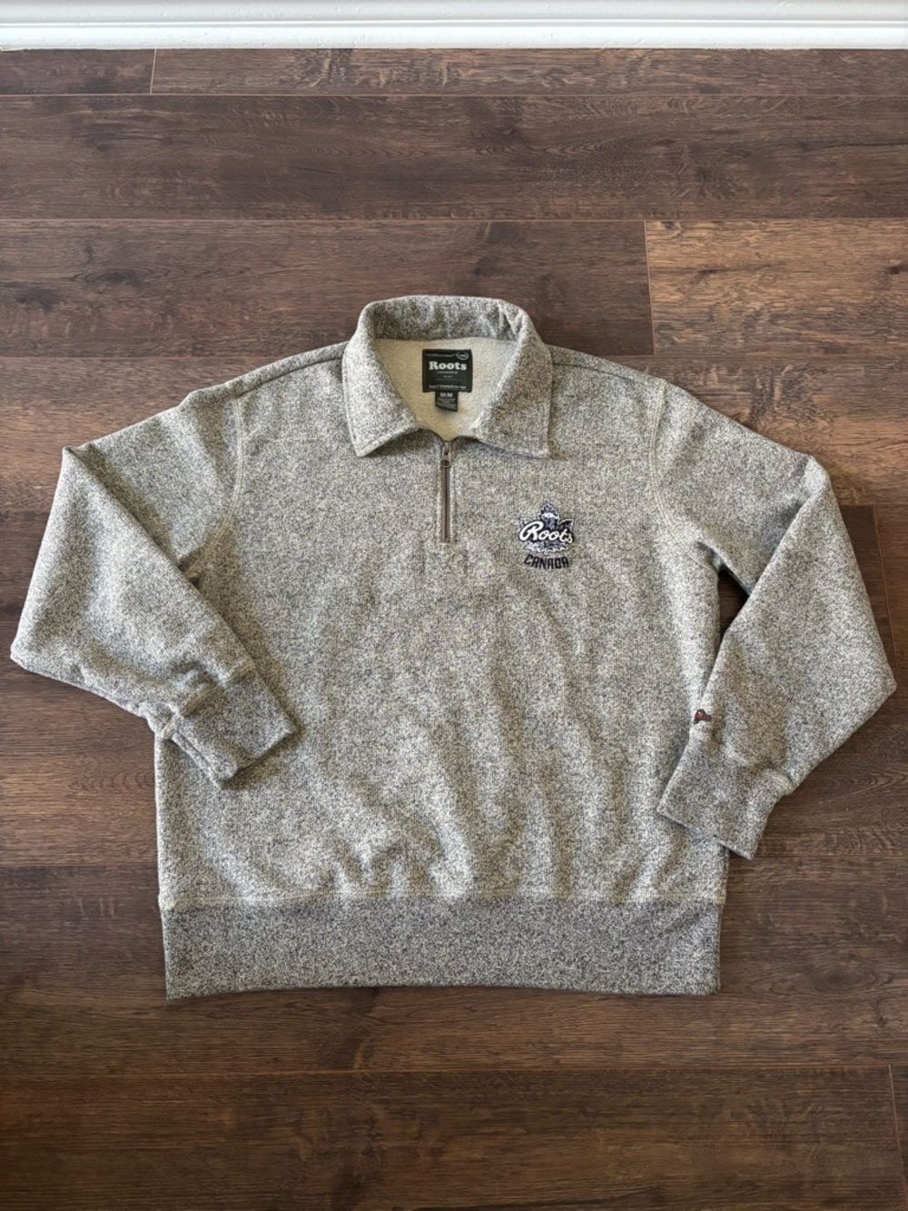Roots Canada Sweatshirt Mens Medium Collared Quarter Zip Pullover Logo Tan